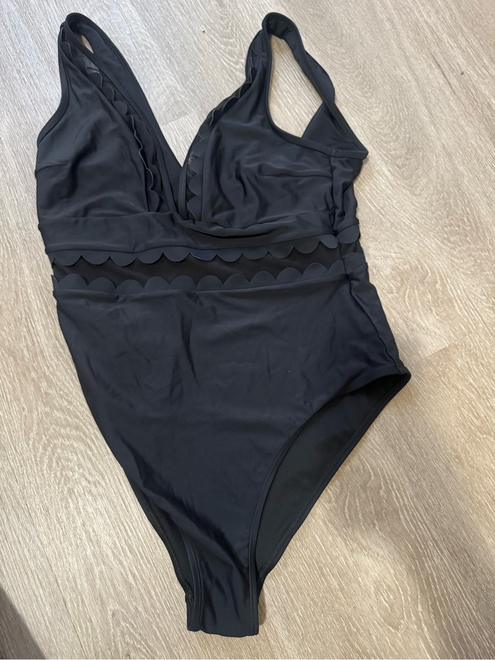 CUPSHE Black Scalloped Mesh One-Piece Swimsuit Women’s XL Tummy Control V-Neck - Picture 2 of 6